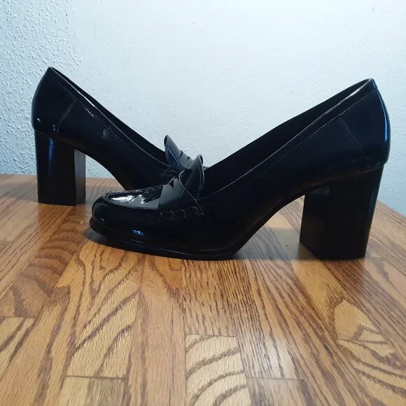 Michael Kors Black Patent Leather Pumps - Picture 1 of 8